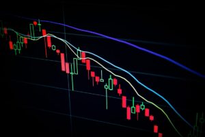 لماذا يخسر أغلب الناس أموالهم في أول استثمار لهم؟
